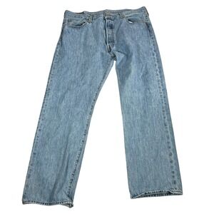 Levi's 501 Jeans Mens 38 x 30 Light Wash Button Fly Straight Leg Denim